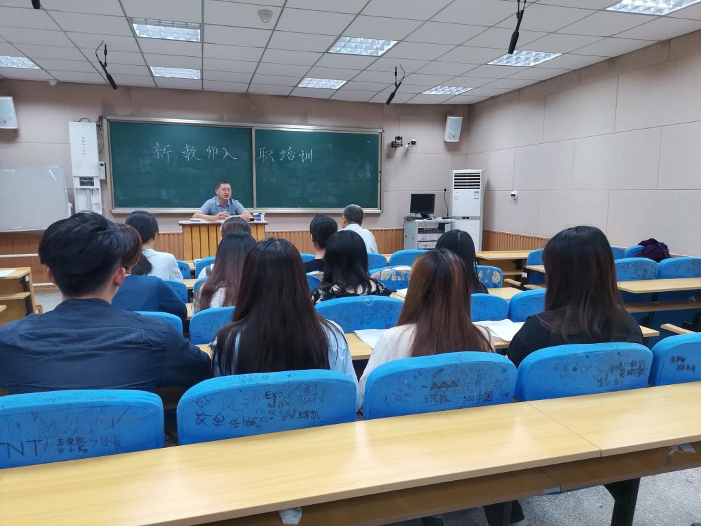 ce8a3618dd3a23e578c1ca8ea65833d