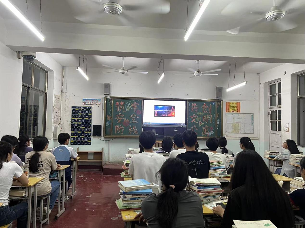 d80098b82ab7168c0f22ec61b85ceeb